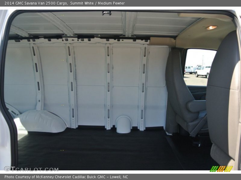 Summit White / Medium Pewter 2014 GMC Savana Van 2500 Cargo