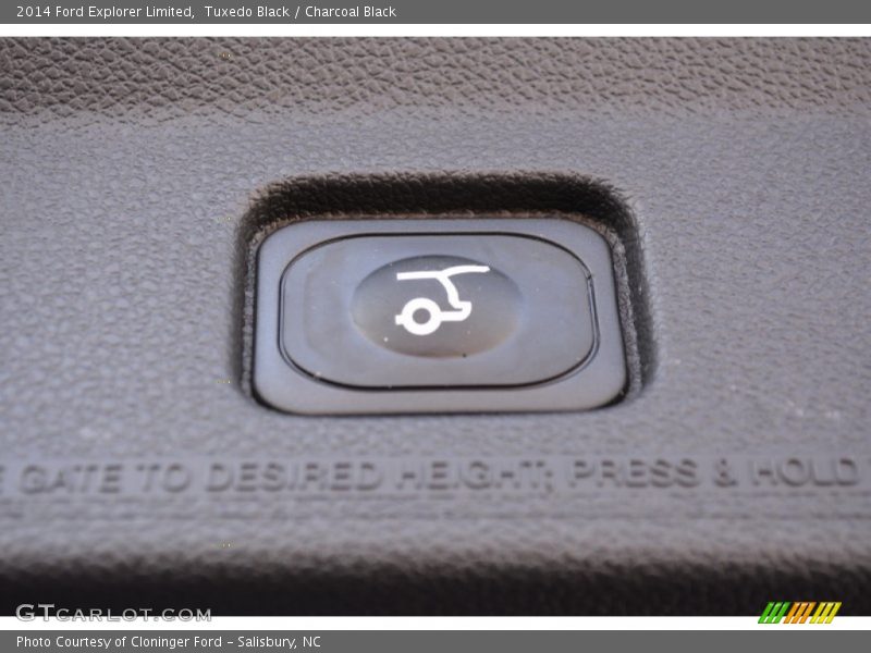 Tuxedo Black / Charcoal Black 2014 Ford Explorer Limited