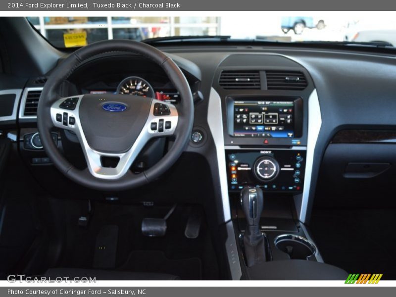 Tuxedo Black / Charcoal Black 2014 Ford Explorer Limited