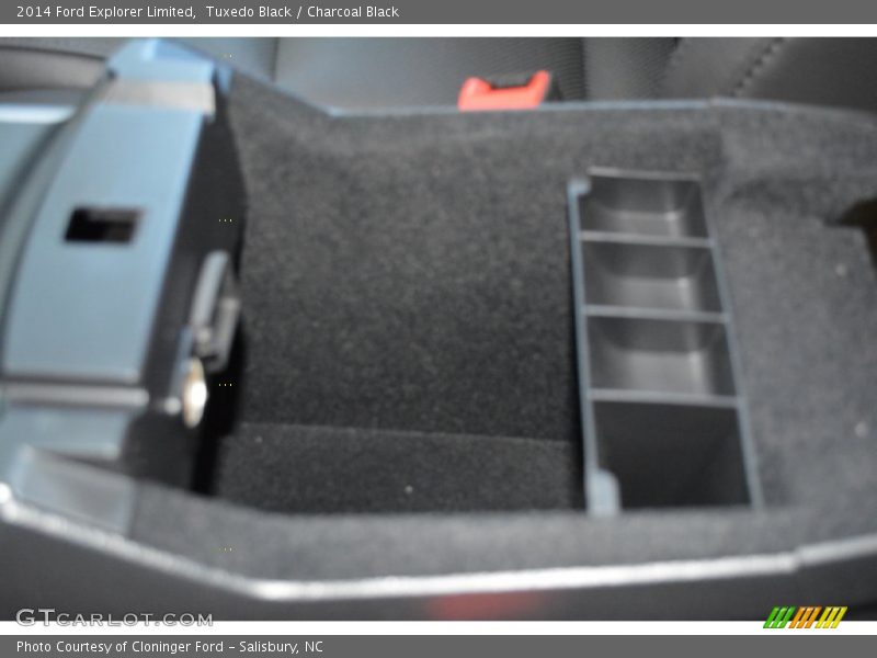 Tuxedo Black / Charcoal Black 2014 Ford Explorer Limited