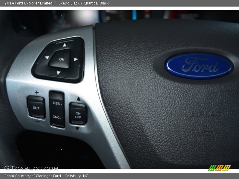 Tuxedo Black / Charcoal Black 2014 Ford Explorer Limited