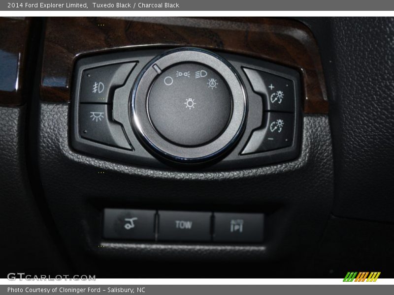 Tuxedo Black / Charcoal Black 2014 Ford Explorer Limited