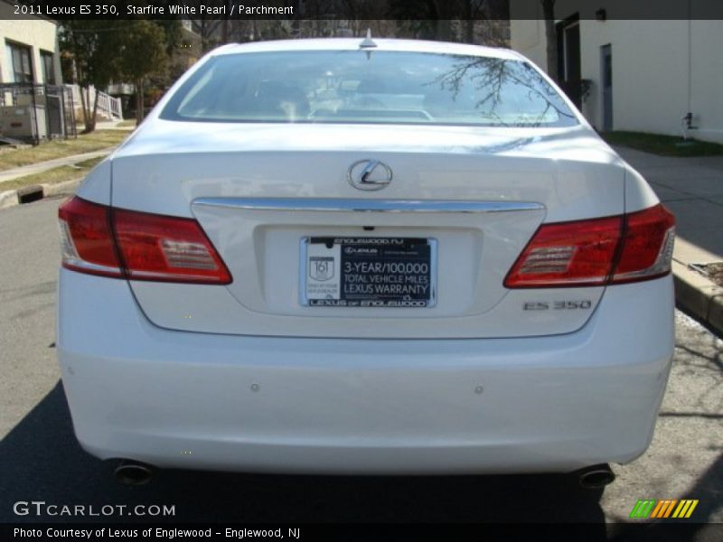Starfire White Pearl / Parchment 2011 Lexus ES 350