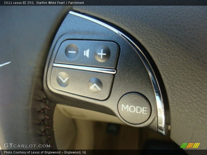 Starfire White Pearl / Parchment 2011 Lexus ES 350