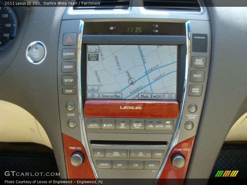 Starfire White Pearl / Parchment 2011 Lexus ES 350