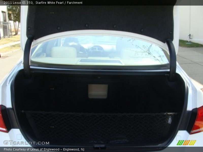 Starfire White Pearl / Parchment 2011 Lexus ES 350
