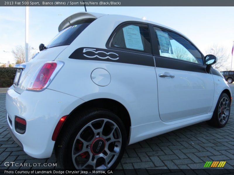 Bianco (White) / Sport Nero/Nero (Black/Black) 2013 Fiat 500 Sport
