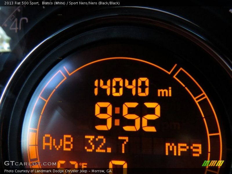 Bianco (White) / Sport Nero/Nero (Black/Black) 2013 Fiat 500 Sport