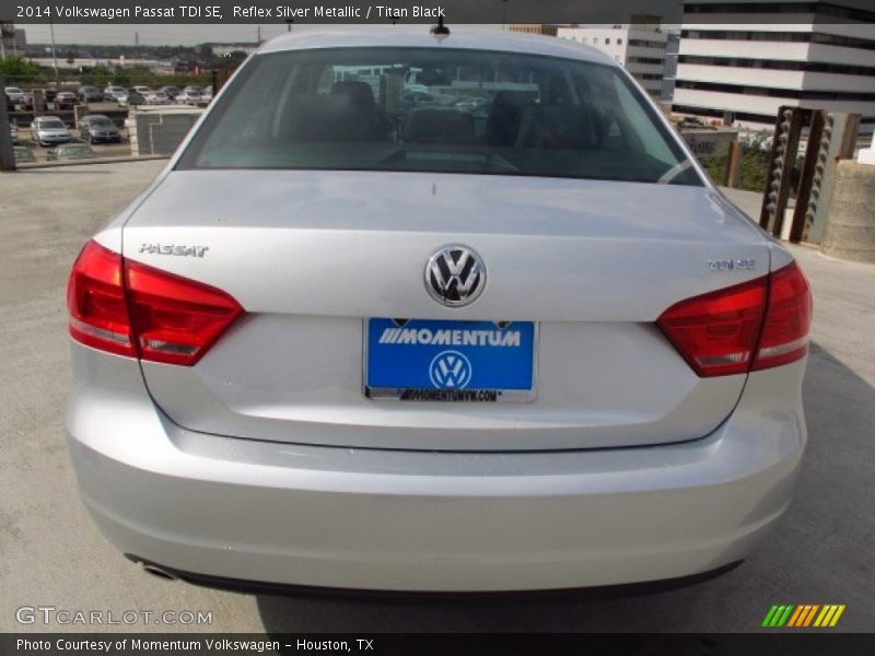 Reflex Silver Metallic / Titan Black 2014 Volkswagen Passat TDI SE