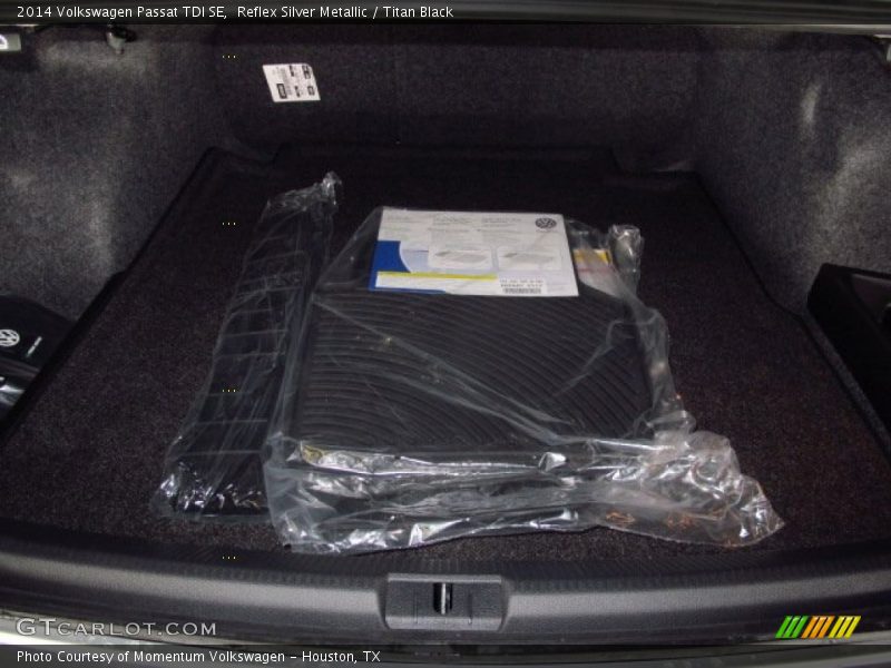 Reflex Silver Metallic / Titan Black 2014 Volkswagen Passat TDI SE