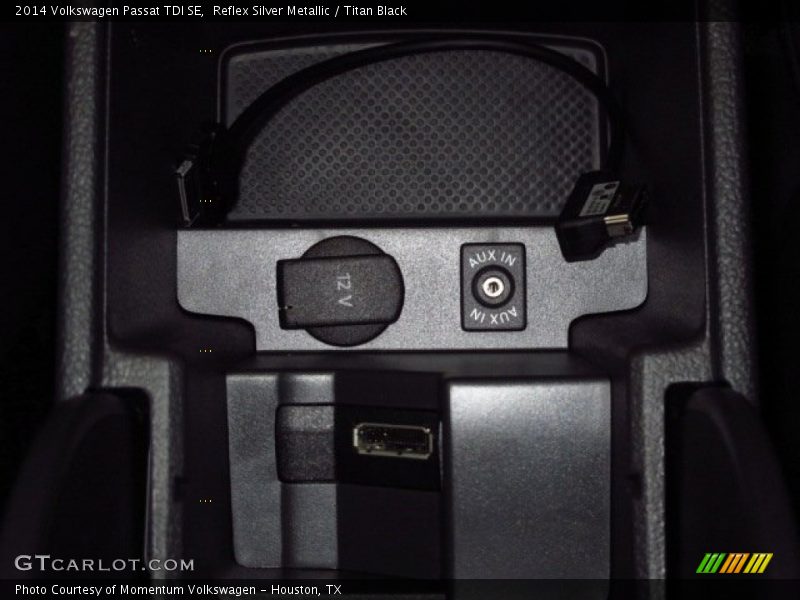 Reflex Silver Metallic / Titan Black 2014 Volkswagen Passat TDI SE
