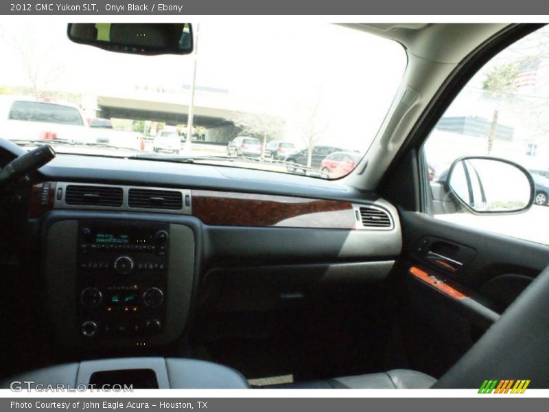 Onyx Black / Ebony 2012 GMC Yukon SLT
