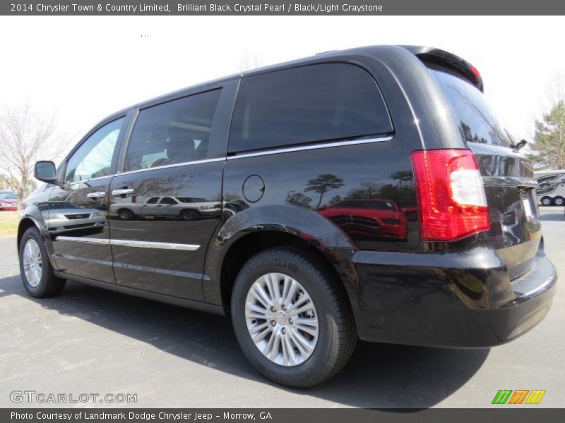 Brilliant Black Crystal Pearl / Black/Light Graystone 2014 Chrysler Town & Country Limited