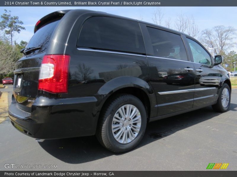 Brilliant Black Crystal Pearl / Black/Light Graystone 2014 Chrysler Town & Country Limited
