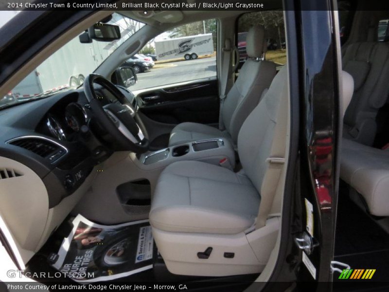 Brilliant Black Crystal Pearl / Black/Light Graystone 2014 Chrysler Town & Country Limited