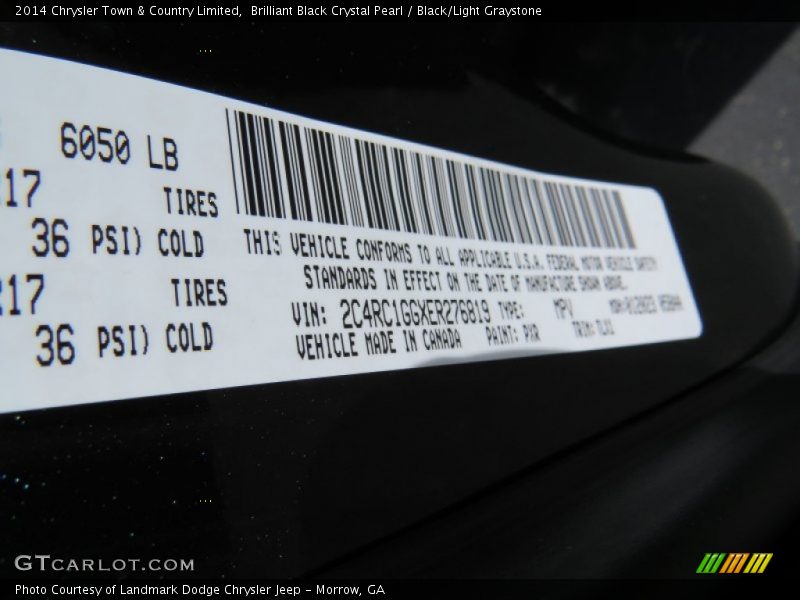 Brilliant Black Crystal Pearl / Black/Light Graystone 2014 Chrysler Town & Country Limited