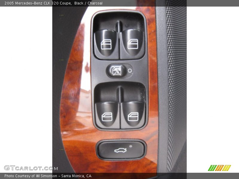 Black / Charcoal 2005 Mercedes-Benz CLK 320 Coupe