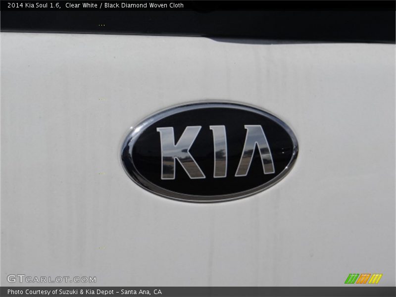 Clear White / Black Diamond Woven Cloth 2014 Kia Soul 1.6