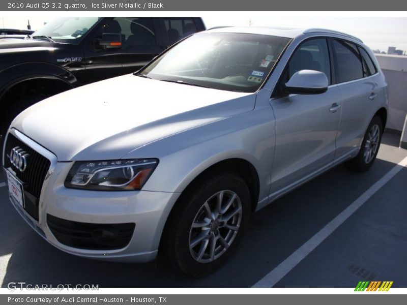 Ice Silver Metallic / Black 2010 Audi Q5 3.2 quattro