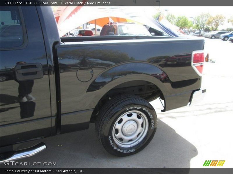 Tuxedo Black / Medium Stone 2010 Ford F150 XL SuperCrew