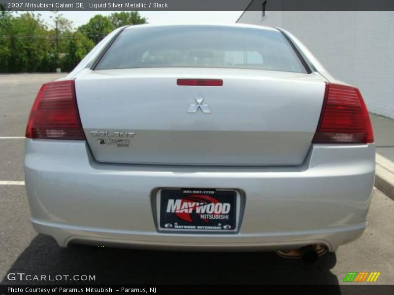 Liquid Silver Metallic / Black 2007 Mitsubishi Galant DE