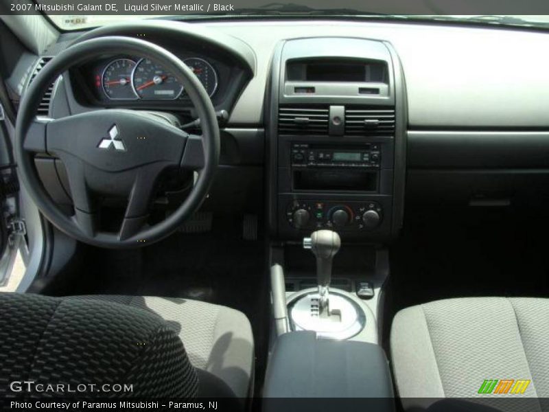 Liquid Silver Metallic / Black 2007 Mitsubishi Galant DE