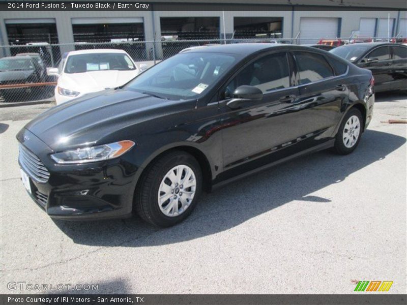 Tuxedo Black / Earth Gray 2014 Ford Fusion S