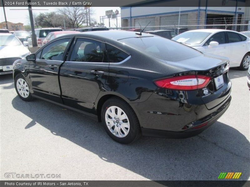 Tuxedo Black / Earth Gray 2014 Ford Fusion S