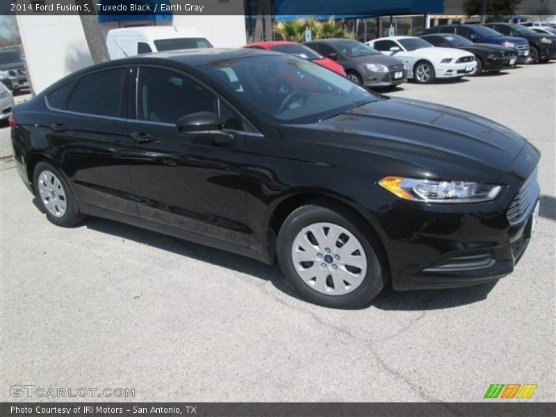 Tuxedo Black / Earth Gray 2014 Ford Fusion S