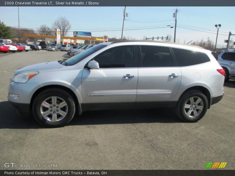 Silver Ice Metallic / Ebony 2009 Chevrolet Traverse LT