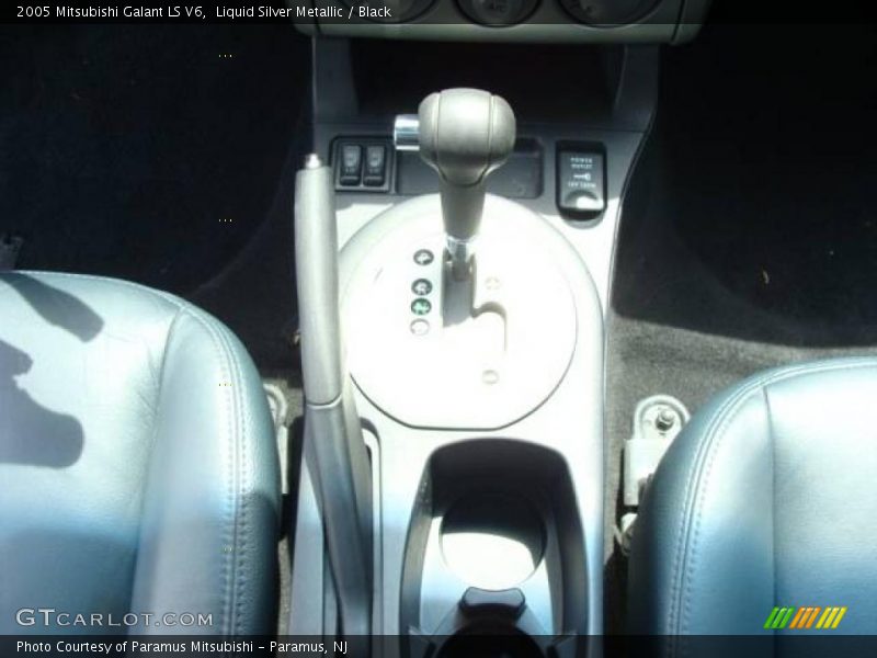 Liquid Silver Metallic / Black 2005 Mitsubishi Galant LS V6