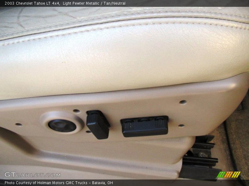 Light Pewter Metallic / Tan/Neutral 2003 Chevrolet Tahoe LT 4x4