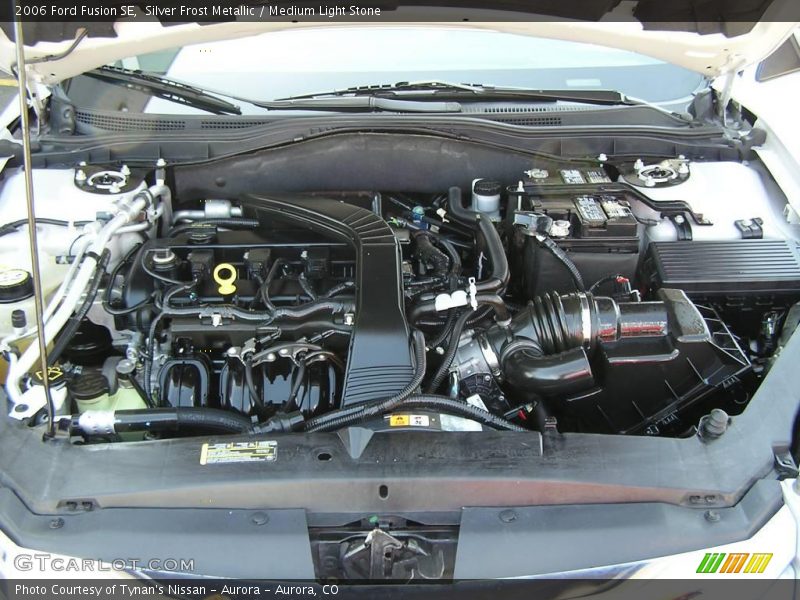 Silver Frost Metallic / Medium Light Stone 2006 Ford Fusion SE