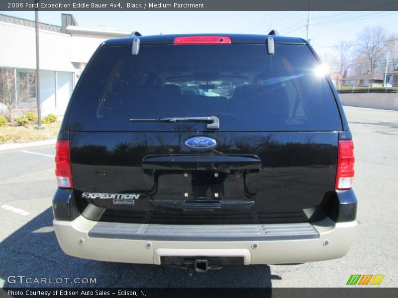 Black / Medium Parchment 2006 Ford Expedition Eddie Bauer 4x4