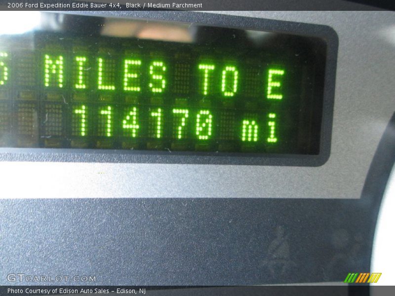 Black / Medium Parchment 2006 Ford Expedition Eddie Bauer 4x4