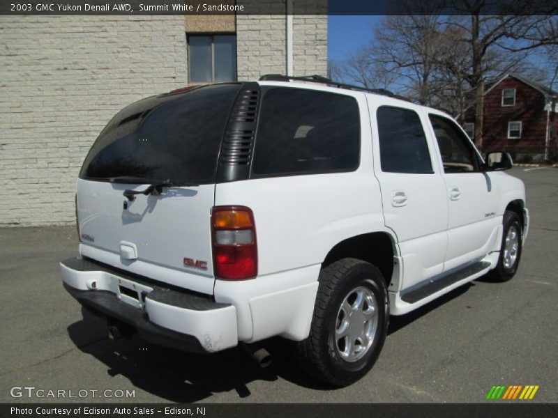 Summit White / Sandstone 2003 GMC Yukon Denali AWD