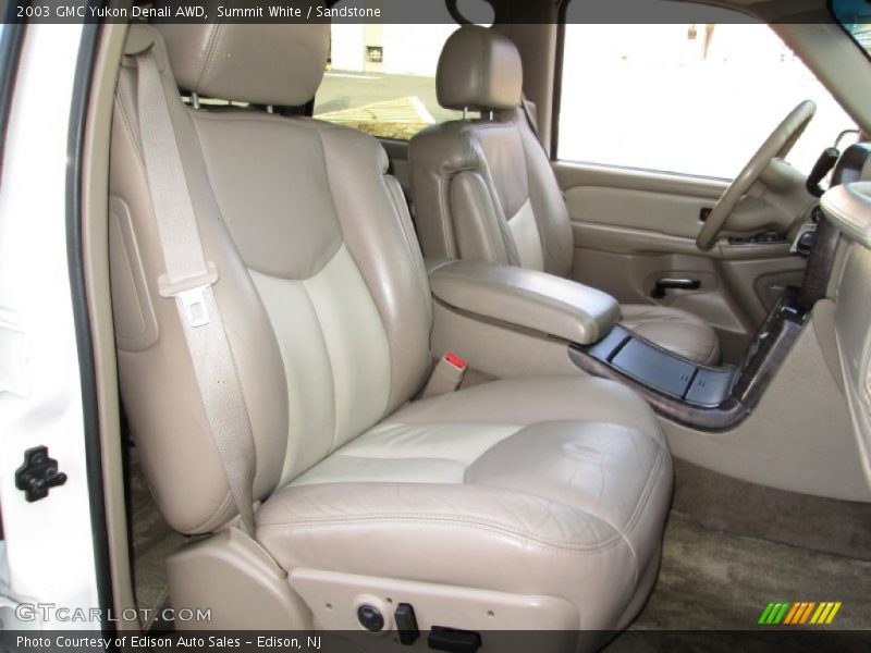 Summit White / Sandstone 2003 GMC Yukon Denali AWD