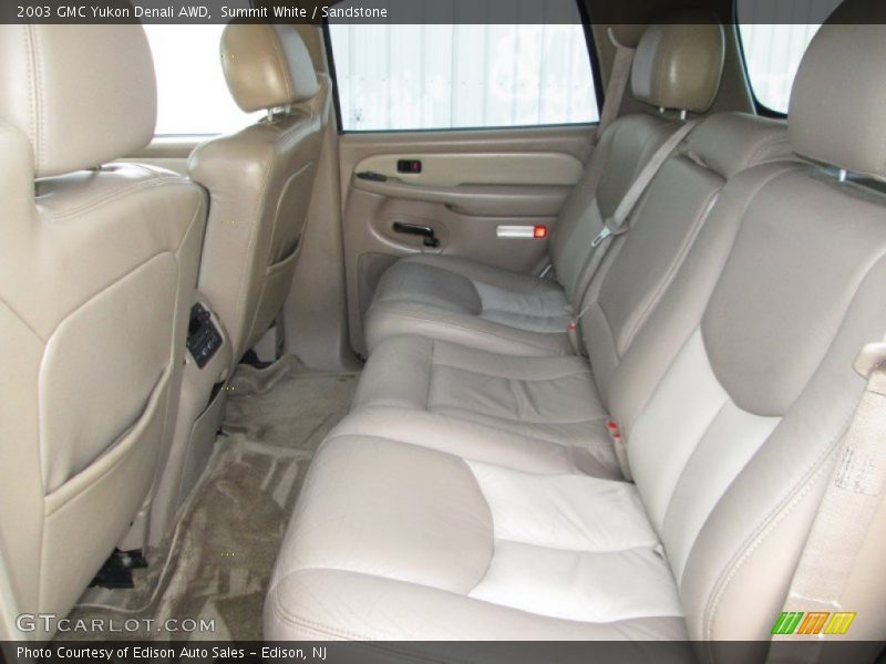 Summit White / Sandstone 2003 GMC Yukon Denali AWD
