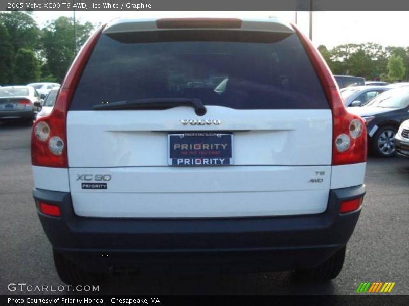 Ice White / Graphite 2005 Volvo XC90 T6 AWD