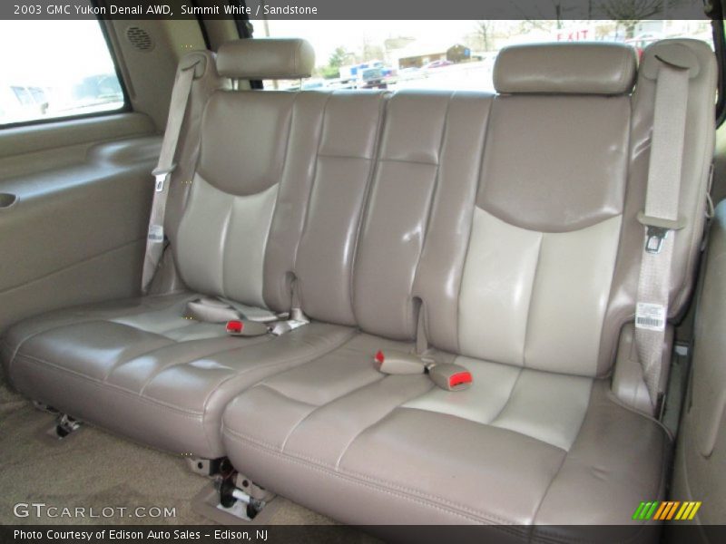 Summit White / Sandstone 2003 GMC Yukon Denali AWD