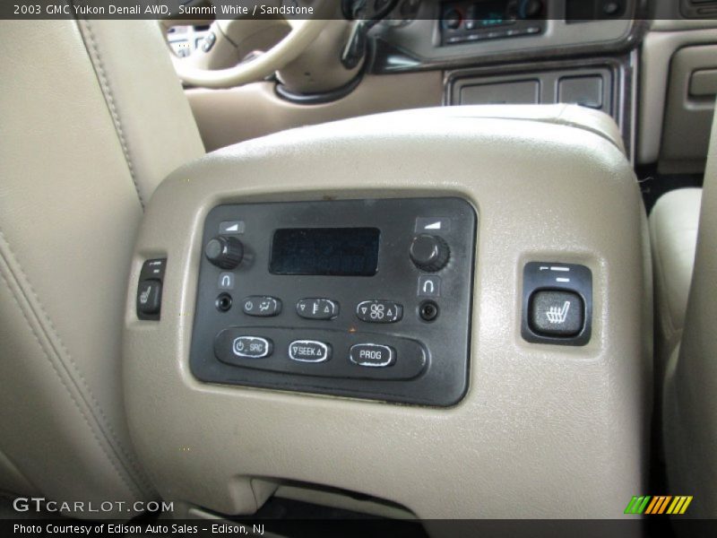 Summit White / Sandstone 2003 GMC Yukon Denali AWD