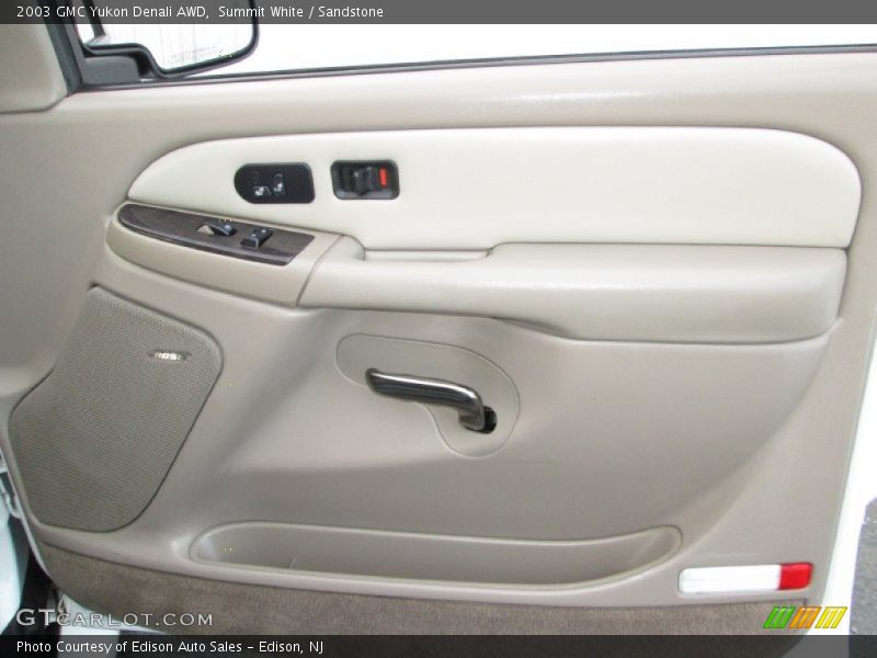 Summit White / Sandstone 2003 GMC Yukon Denali AWD