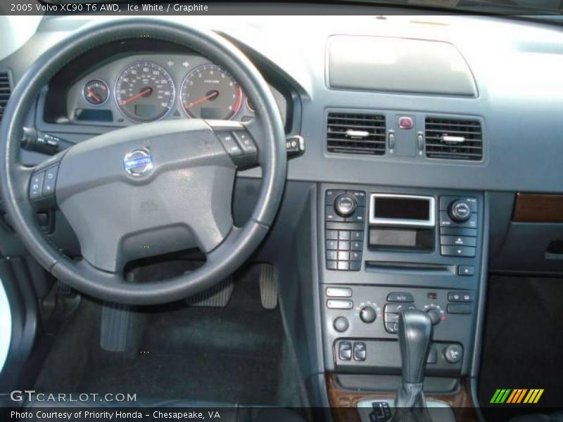 Ice White / Graphite 2005 Volvo XC90 T6 AWD