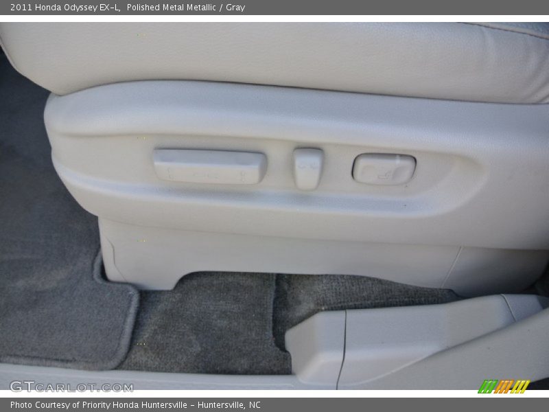 Polished Metal Metallic / Gray 2011 Honda Odyssey EX-L