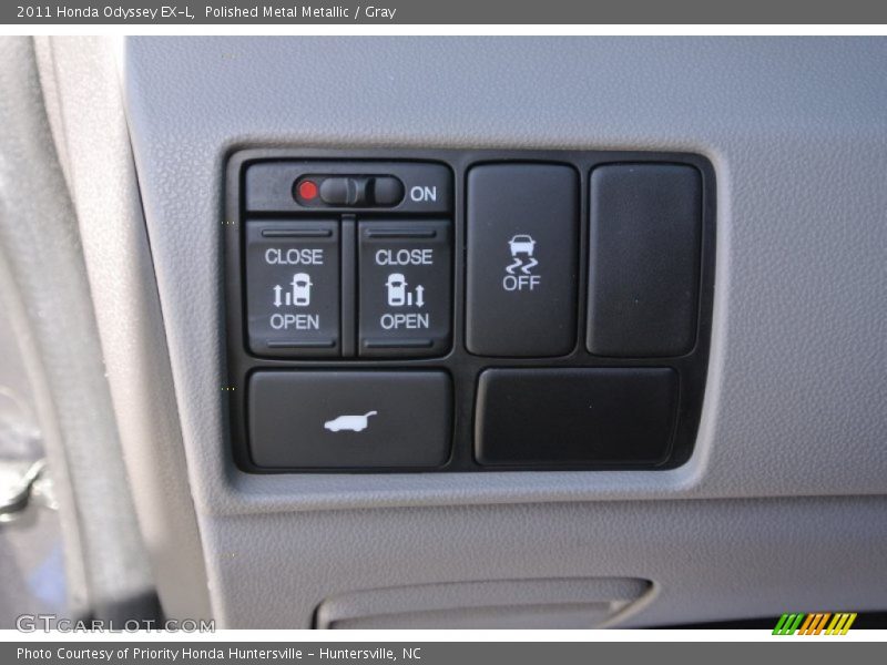 Polished Metal Metallic / Gray 2011 Honda Odyssey EX-L
