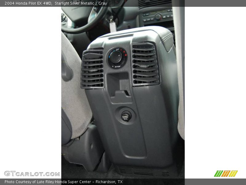 Starlight Silver Metallic / Gray 2004 Honda Pilot EX 4WD