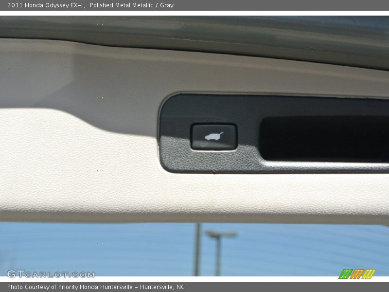 Polished Metal Metallic / Gray 2011 Honda Odyssey EX-L