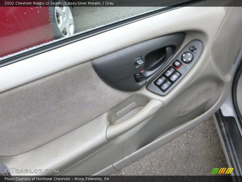 Galaxy Silver Metallic / Gray 2002 Chevrolet Malibu LS Sedan
