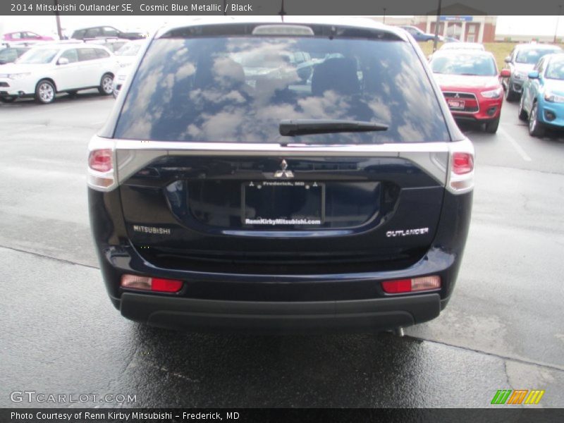 Cosmic Blue Metallic / Black 2014 Mitsubishi Outlander SE