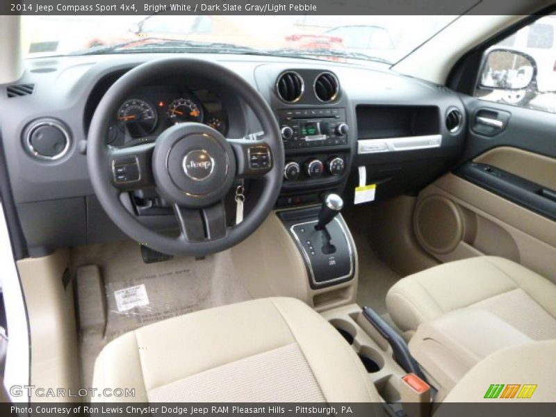  2014 Compass Sport 4x4 Dark Slate Gray/Light Pebble Interior